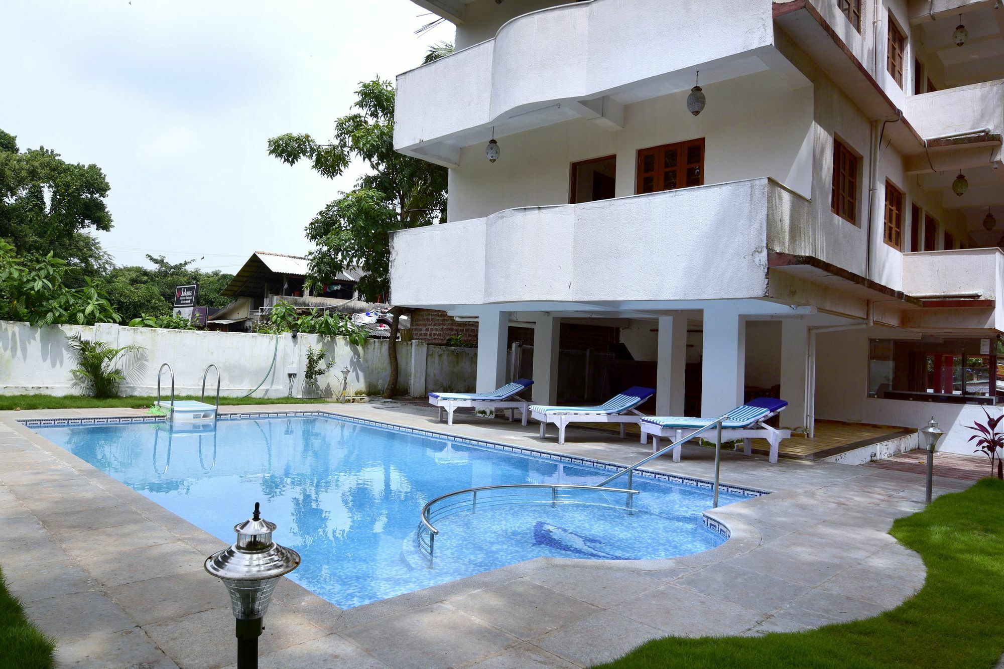La Costa Residency Hotel Vagator Exterior foto